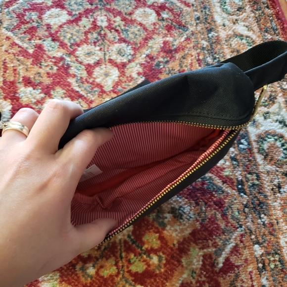 Herschel Hip Pack - Picture 2 of 2